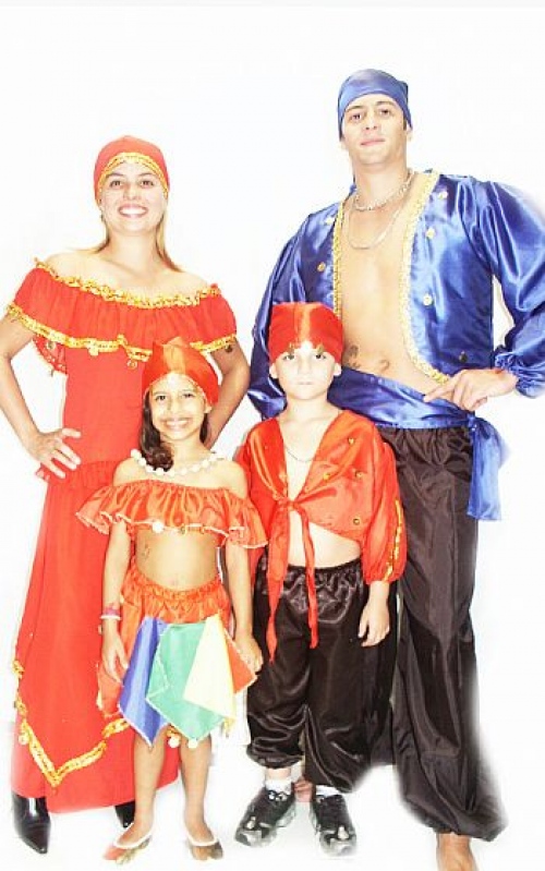 Diversos Casais